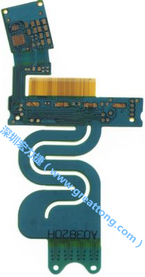 針對需要大幅撓曲應(yīng)用的特殊結(jié)構(gòu)造型，F(xiàn)PCB可進行彈性雷射裁型，讓FPCB材料的撓曲能力更佳。